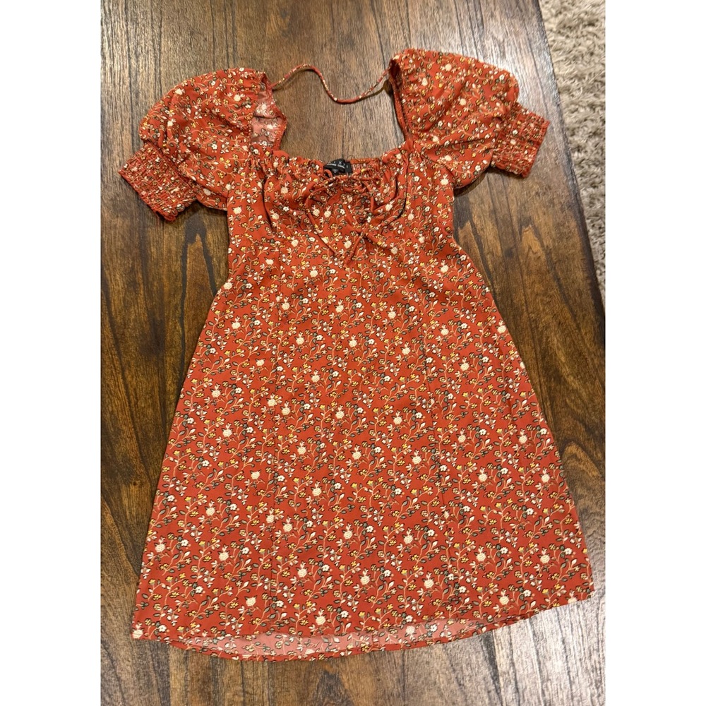 Trixxi Clothing Company Womens Small Rust Orange Floral Puff Sleeve Mini Dress
